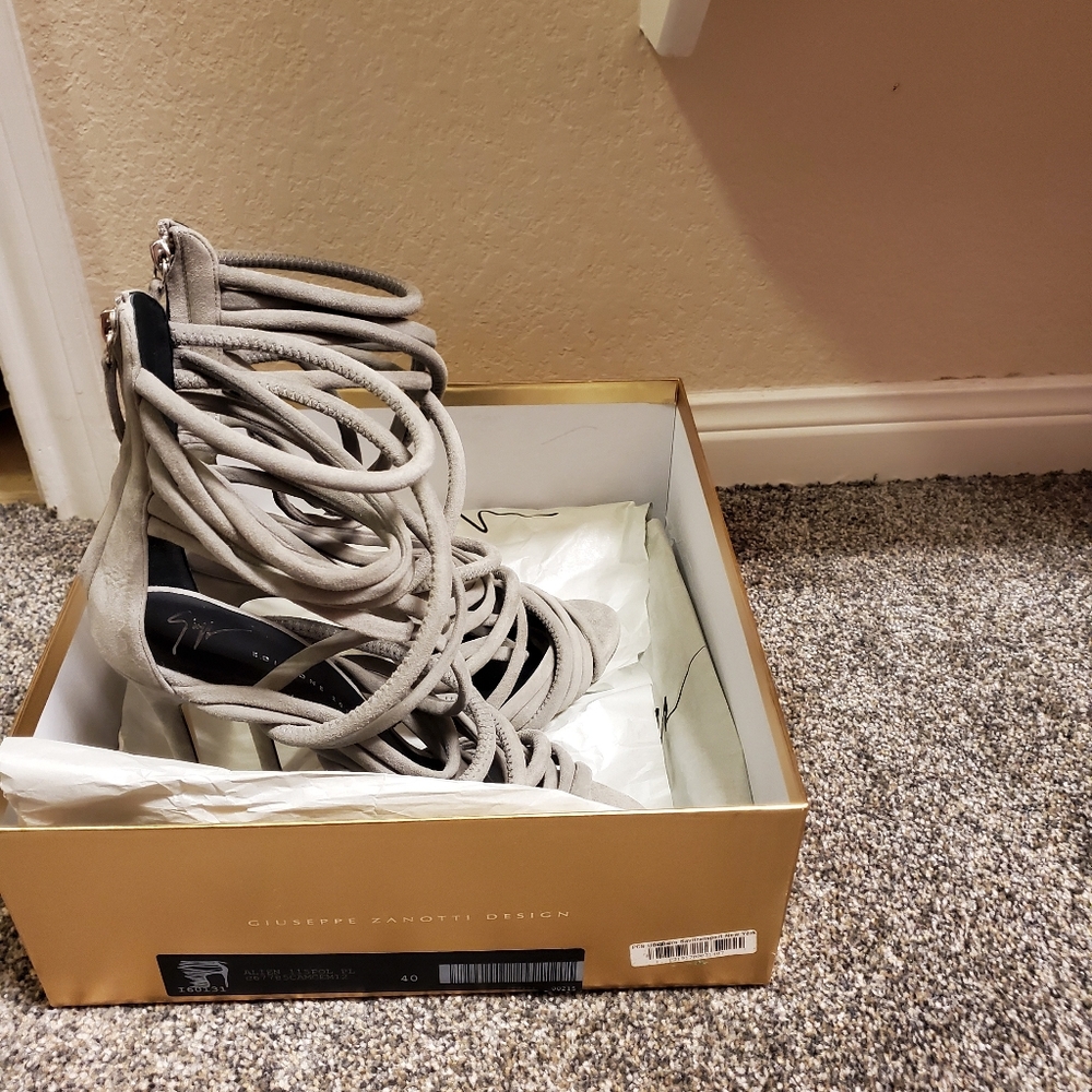 Shoes - Picture 3 of 16